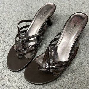 Maurice’s brown heels